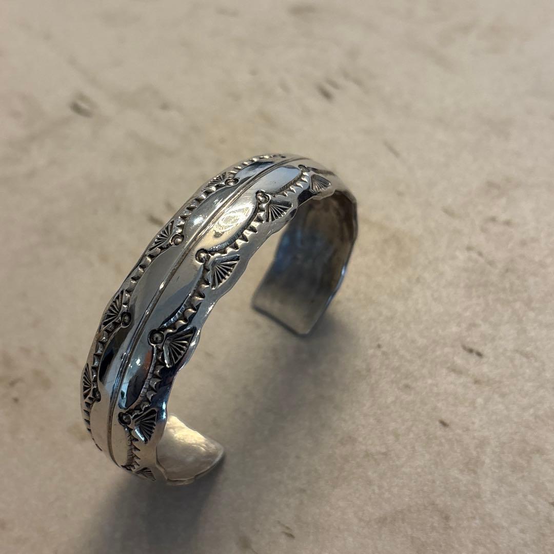 インディアンジュエリー　ナバホ　シルバー　バングル　スタンプワーク