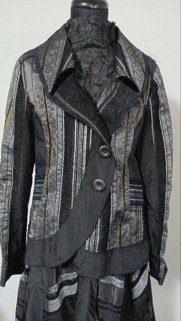 四点セット　エイココンドウ上着　ネロ　スカート　グレーのプリーツインナー　帽子