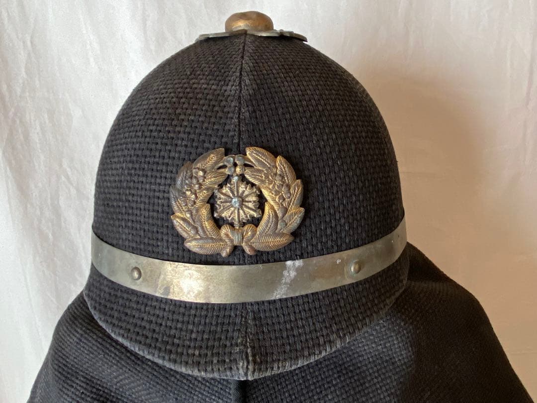 超レトロな横浜市　消防士ヘルメット