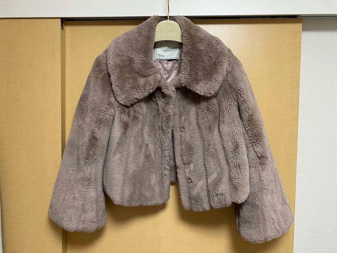 即日発送⭕️Winter Love Faux Fur Coat