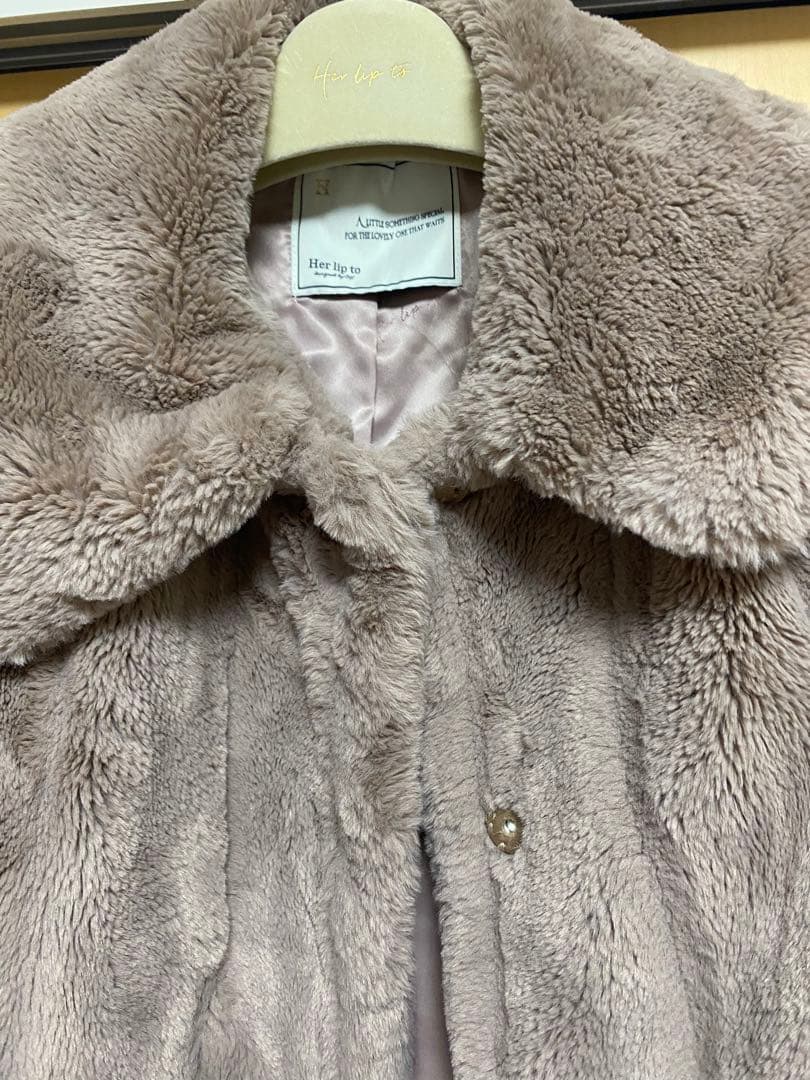 即日発送⭕️Winter Love Faux Fur Coat