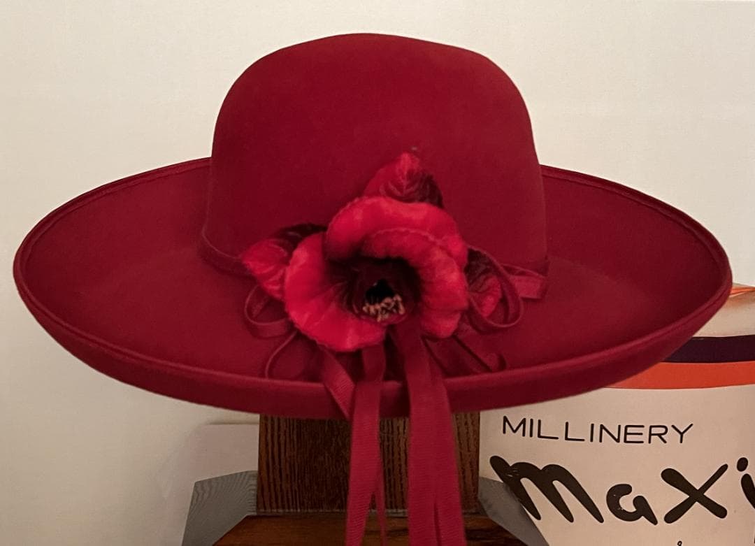 幼稚園児　マキシン　帽子