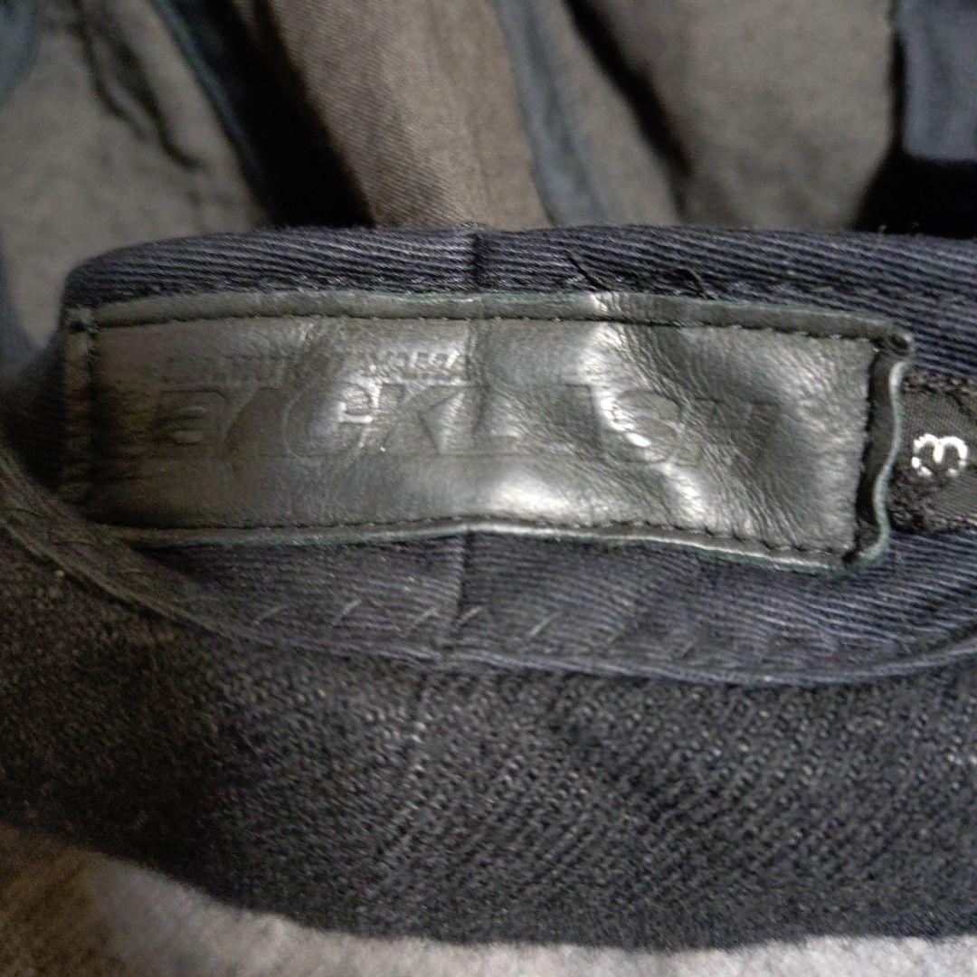 バックラッシュ　ブラックキャスケット