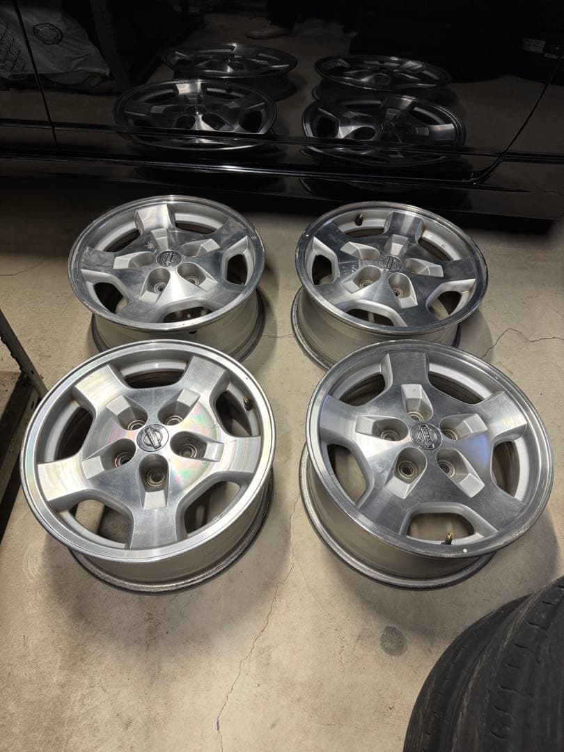 ニッサン レパード Y33 純正 アルミホイール