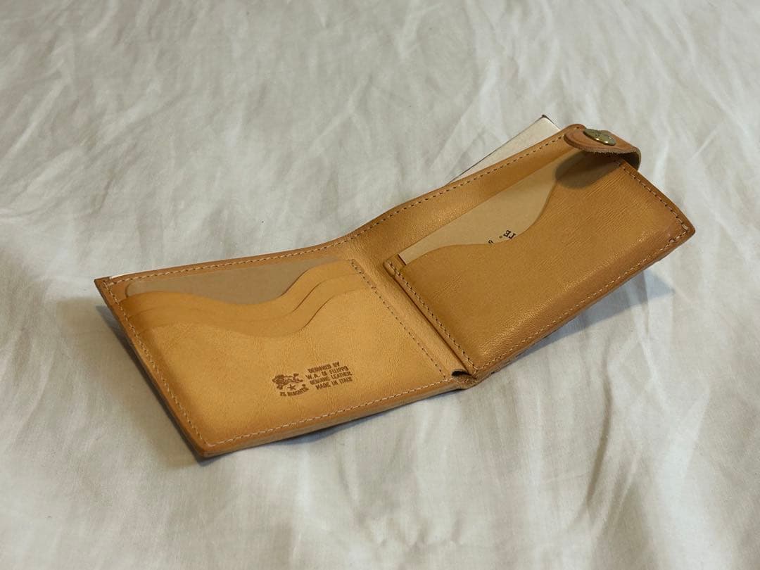 r*0様 【新品未使用】IL BISONTE イルビゾンテ 折り財布