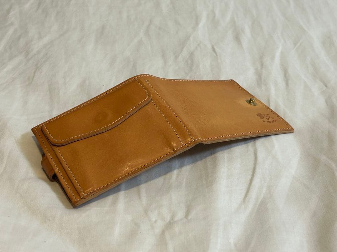r*0様 【新品未使用】IL BISONTE イルビゾンテ 折り財布