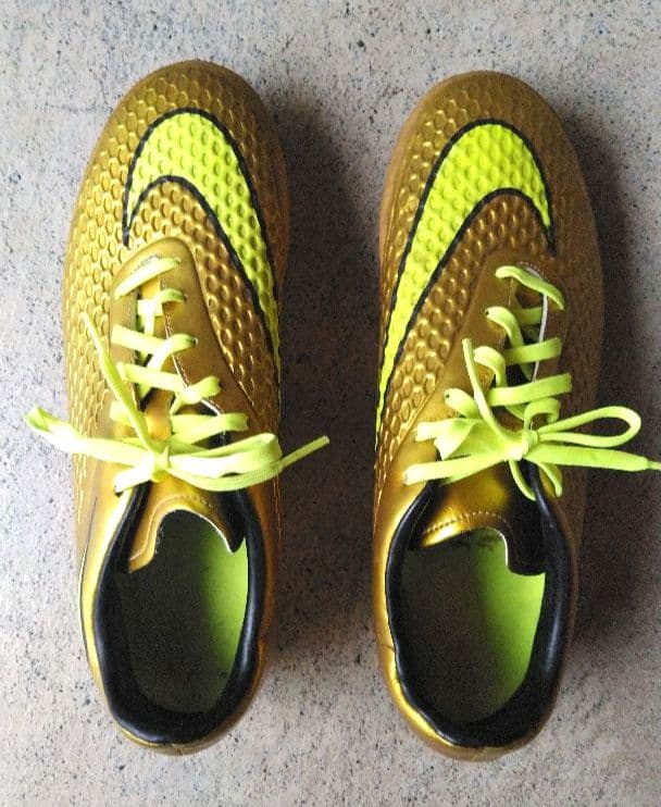 【希少】NIKE　ナイキ　ハイパーヴェノム　ゴールド金　ネイマール　２７・５cm