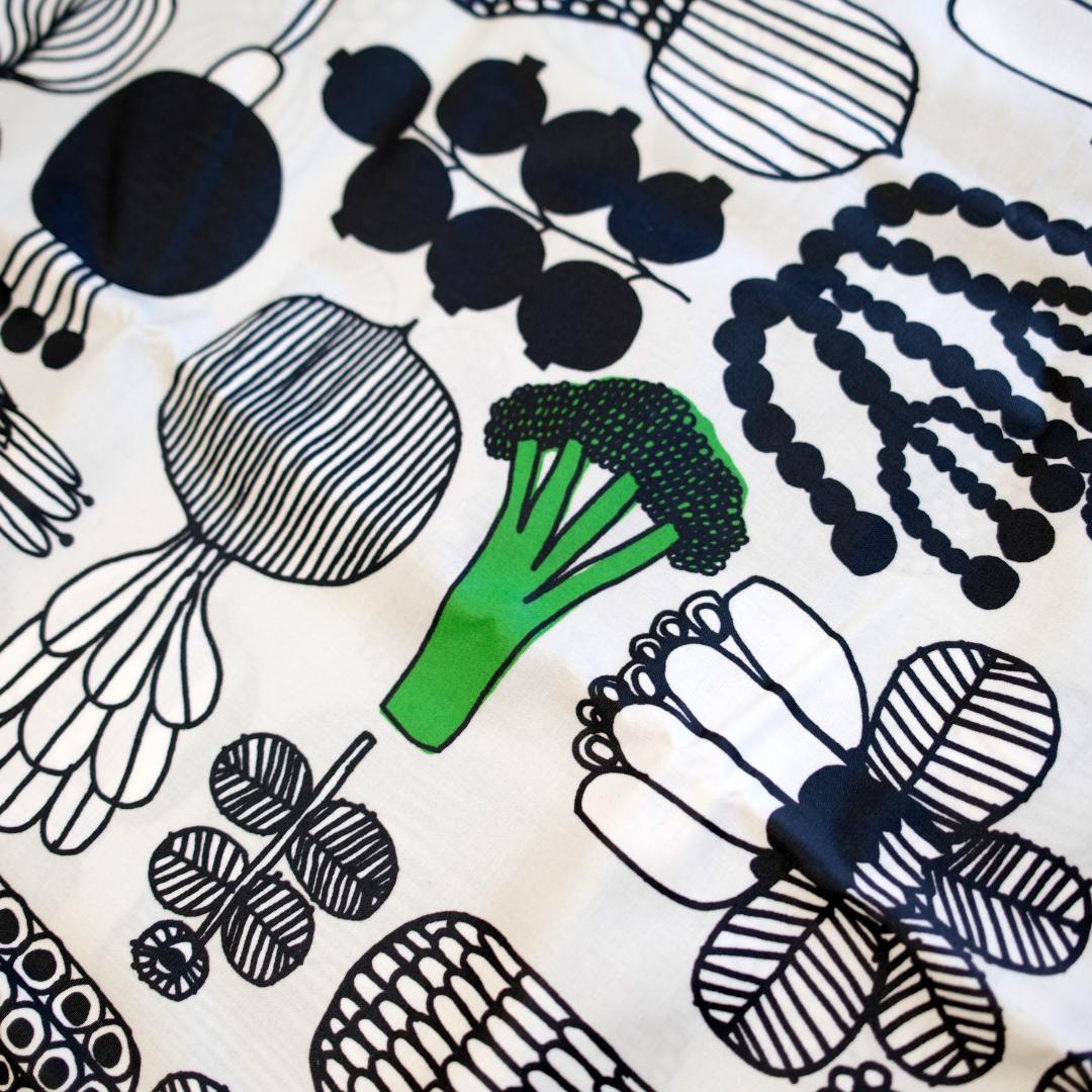 【未使用】marimekkoテーブルクロス145x160