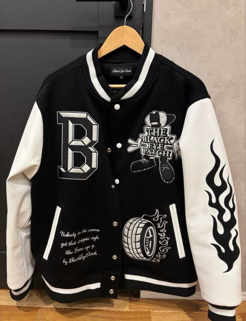 Black Eye Patch スタジャン L ブラック/ホワイト