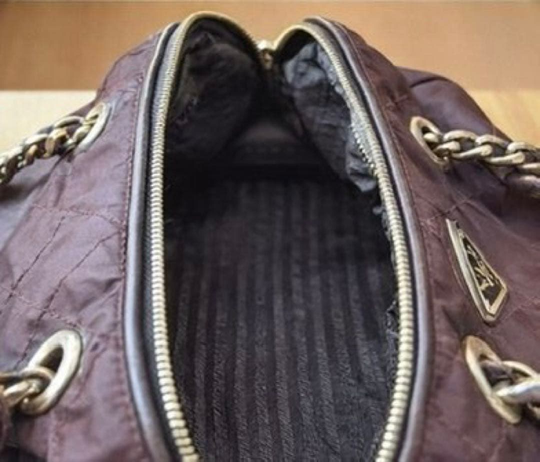 PRADA ブラウン チェーンショルダーバッグ