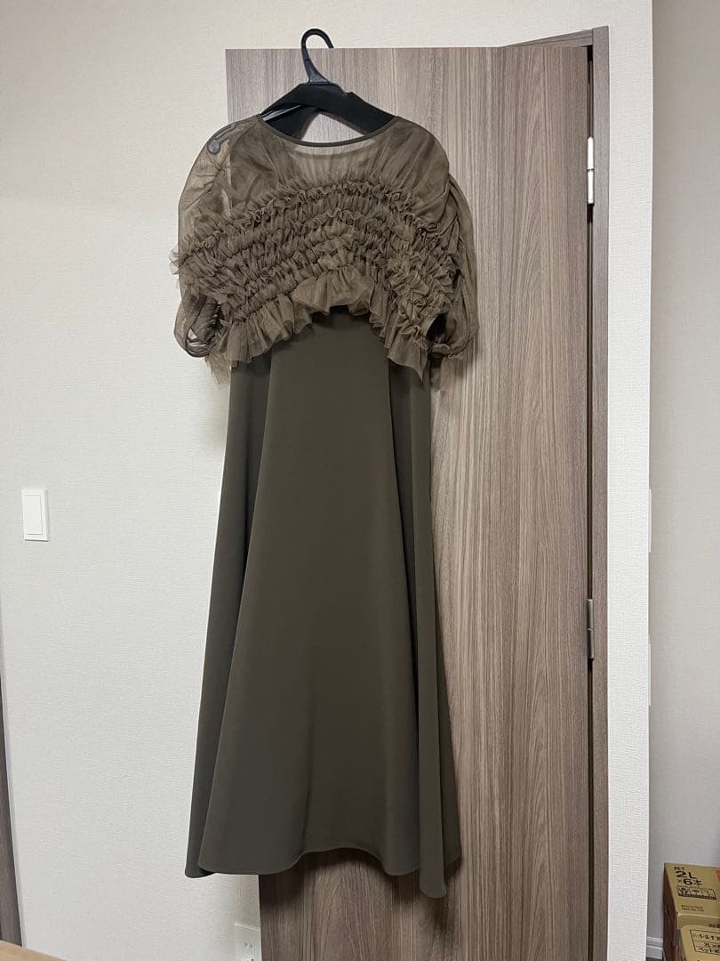 And Couture フリル付きロングドレス　結婚式　お呼ばれ