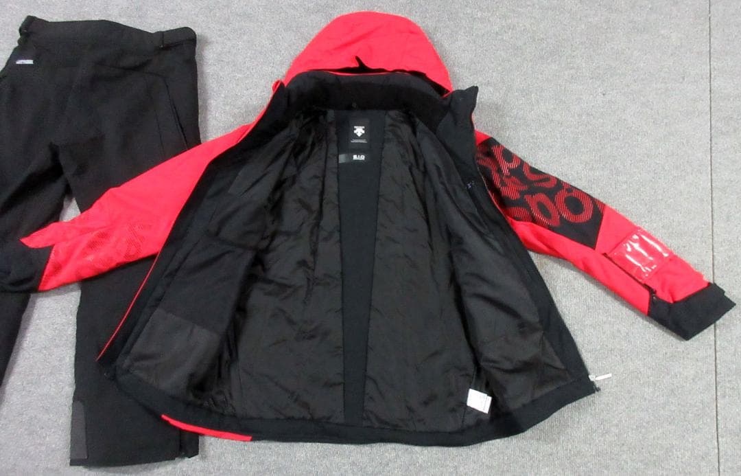 デサント S.I.O　Lサイズ　デモスキーウェア上下