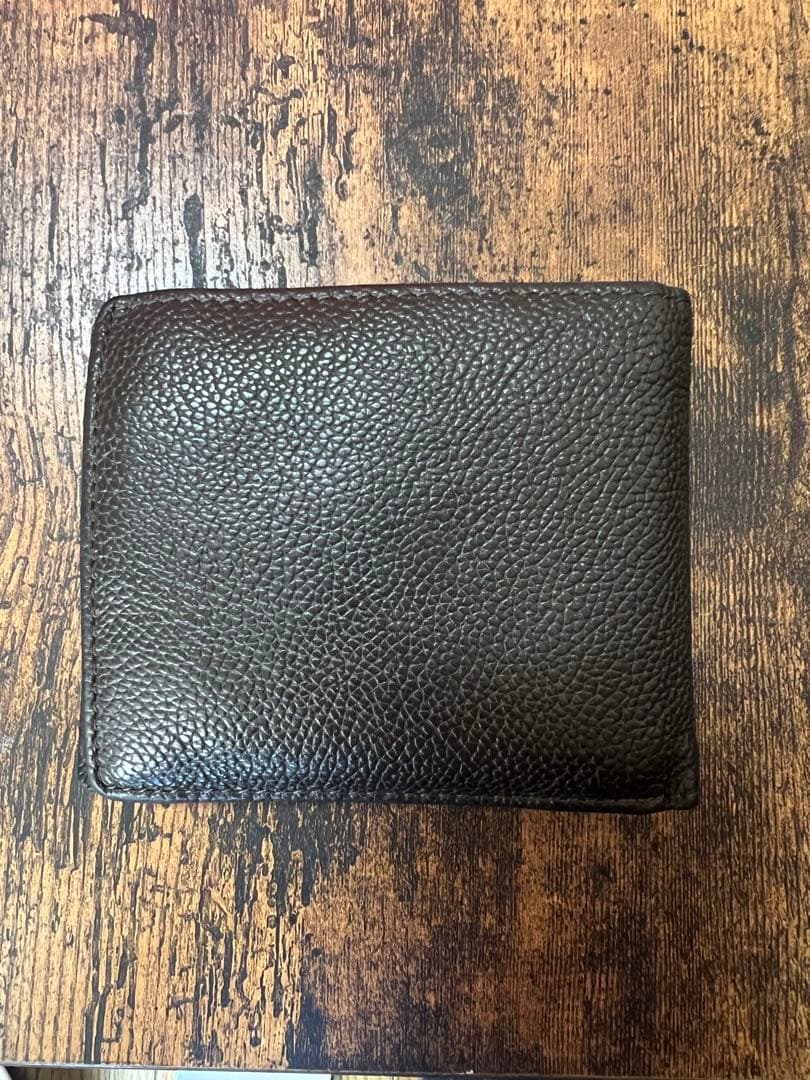 DIESEL ブラック 二つ折り財布【値下しました！早い者勝ちです！】