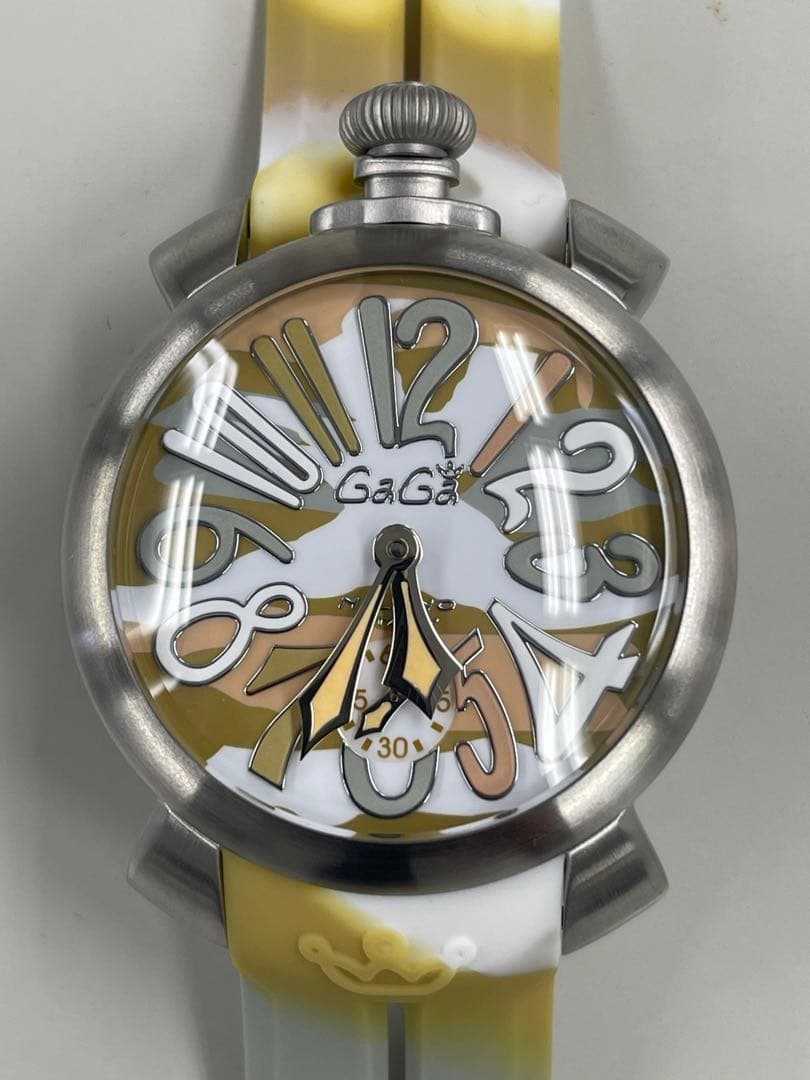 ガガミラノ マヌアーレカモフラージュ 手巻き時計