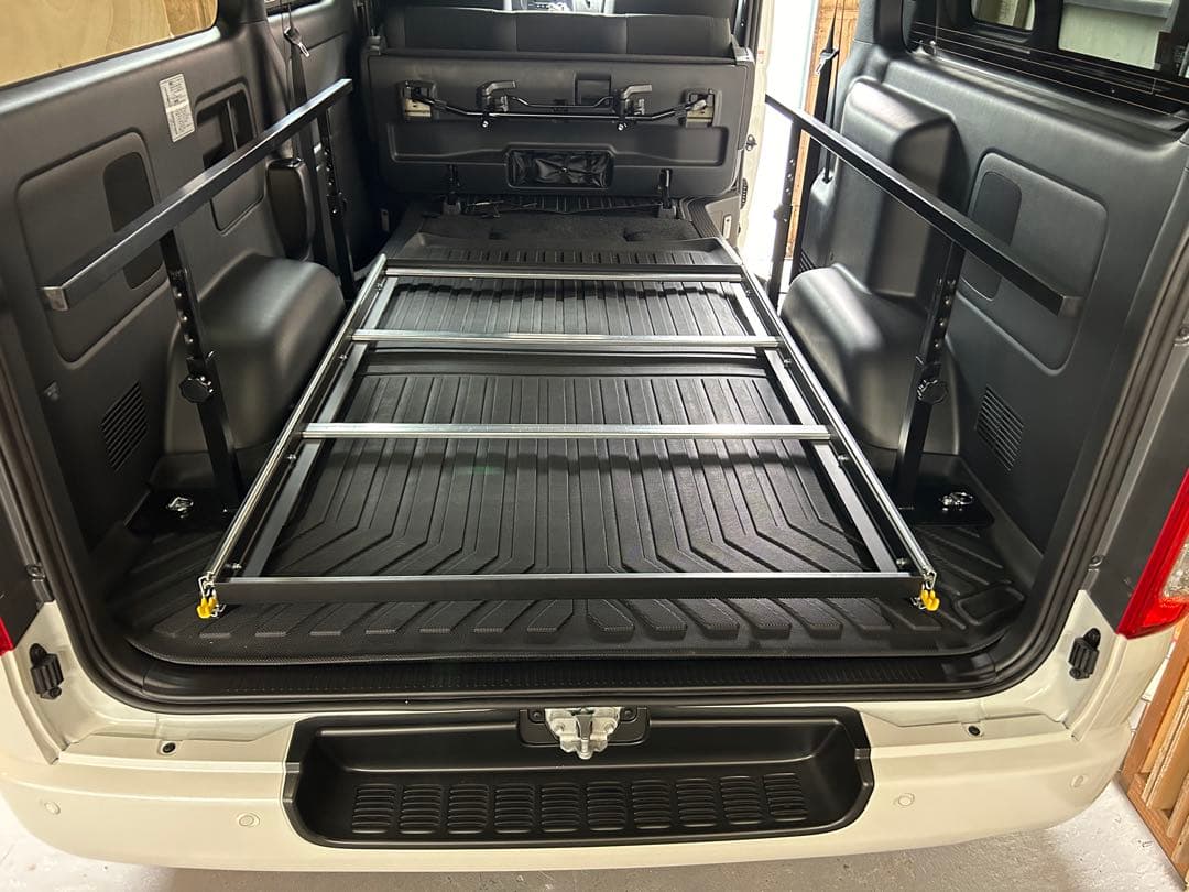 もりきみ打合せページ ハイエーススライドフロア ブラックレール、ポール