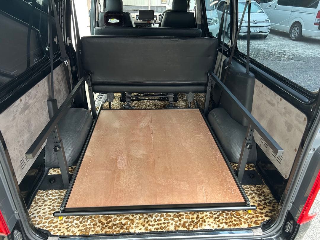 もりきみ打合せページ ハイエーススライドフロア ブラックレール、ポール