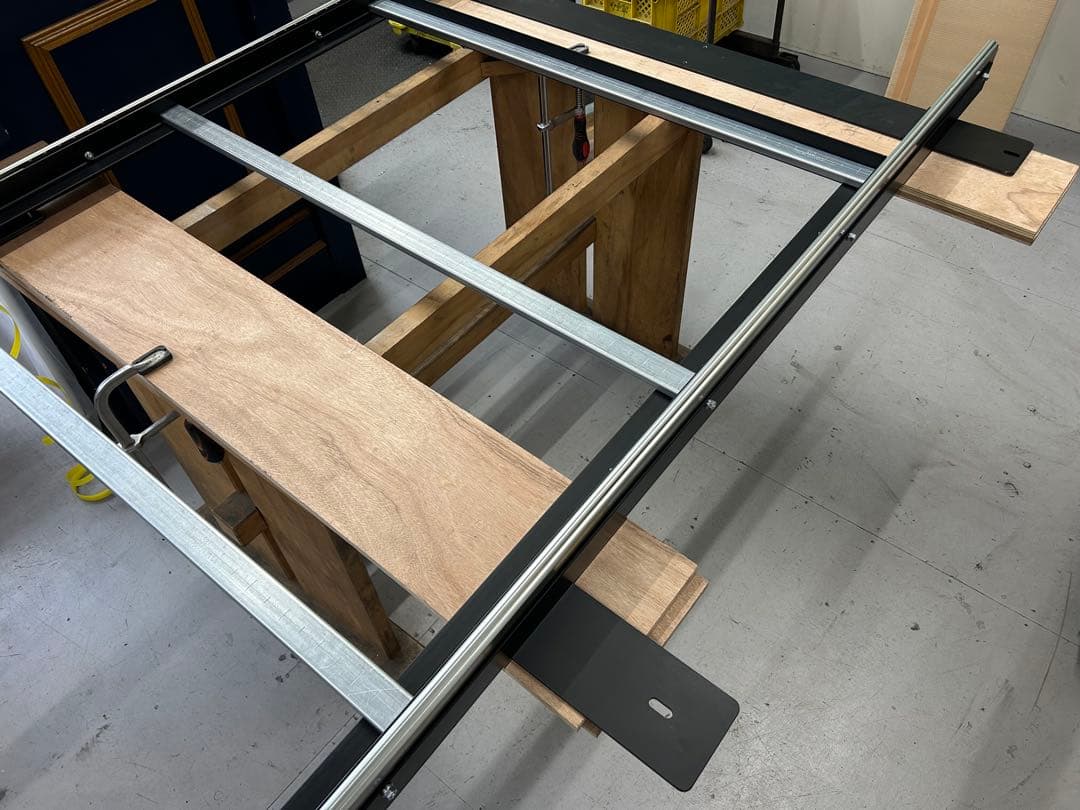 もりきみ打合せページ ハイエーススライドフロア ブラックレール、ポール