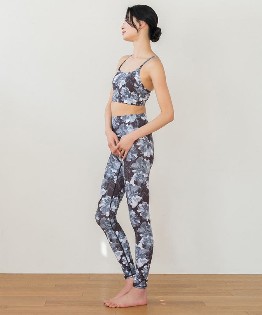 SUKALA スカーラ　プルオーバー付きトリプルセットアップ3点セット　Lサイズ