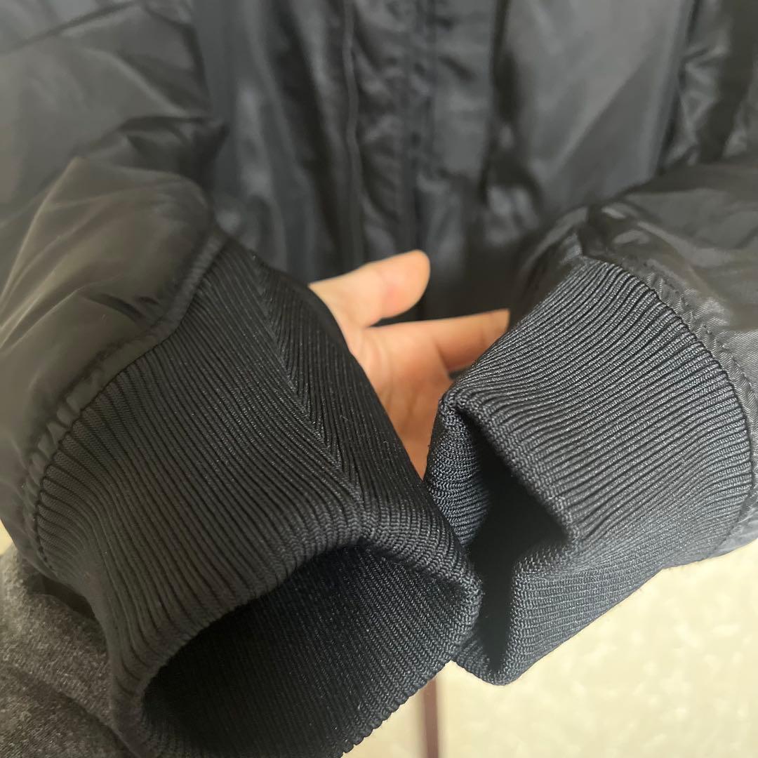 UNIQLO +J MA-1スタイル ブラックジャケット