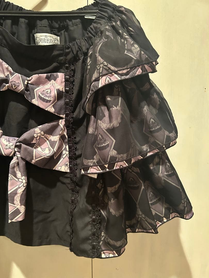 h.NAOTOFrill スイーツ柄