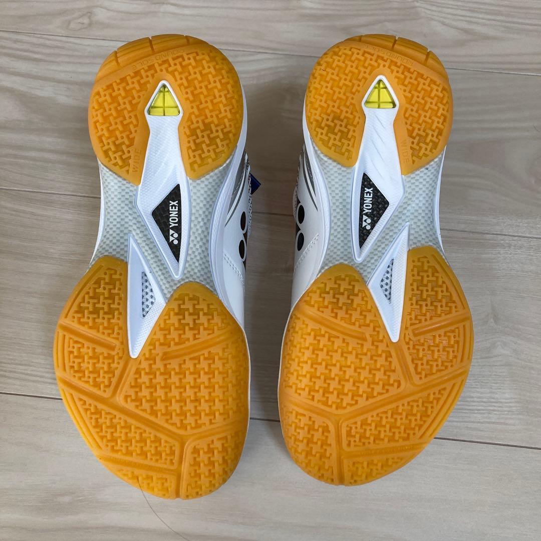 YONEX SHB65Z3W バドミントンシューズ ホワイト/オレンジ