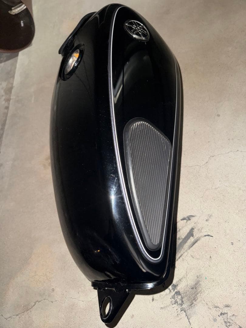 SR400 純正ブラックタンク