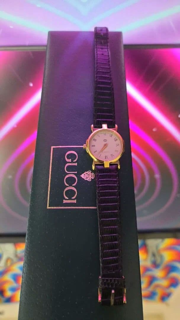 唯一の【GUCCI】ヴィンテージ 3400L ゴールド腕時計ブラックレザーベルト