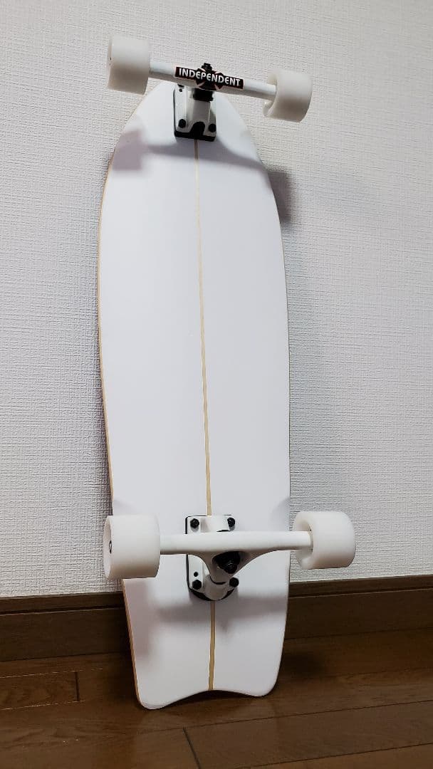 新品 サーフスケート