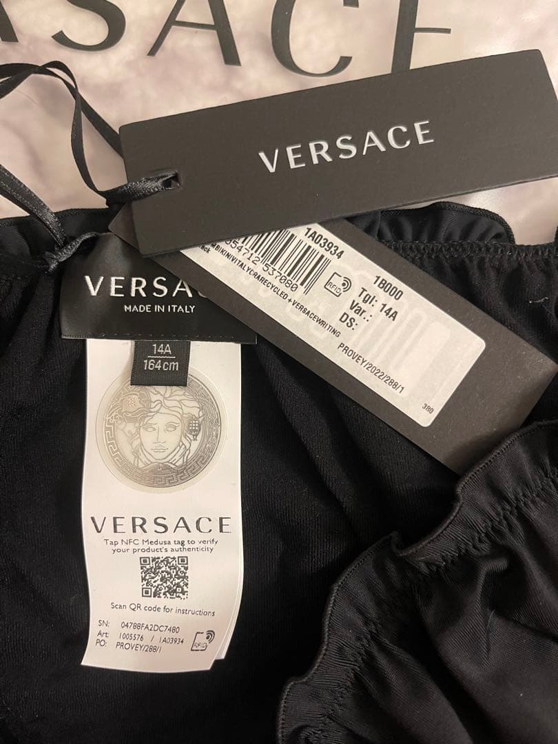 VERSACE ビキニ　新品未使用タグ付き正規品