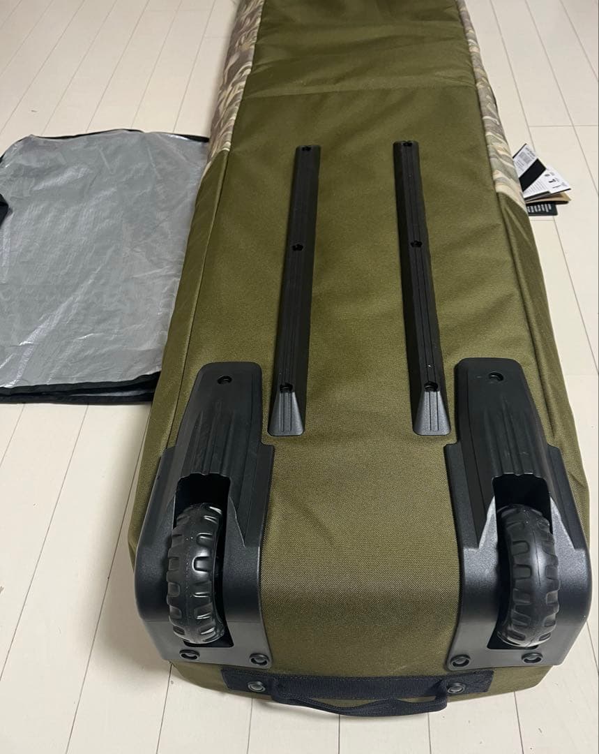 【良品】DAKINE ダカイン　日本正規品　スキーケース　スノーボードケース　②