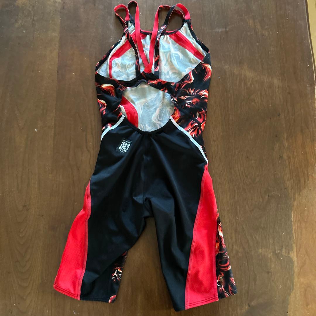 arena フレイム柄 スポーツ用水着