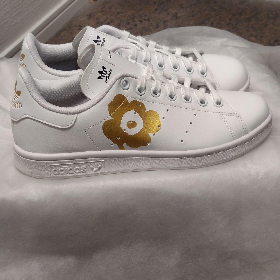 【極美品】adidas stansmith × マリメッコ ウニッコ 人気モデル
