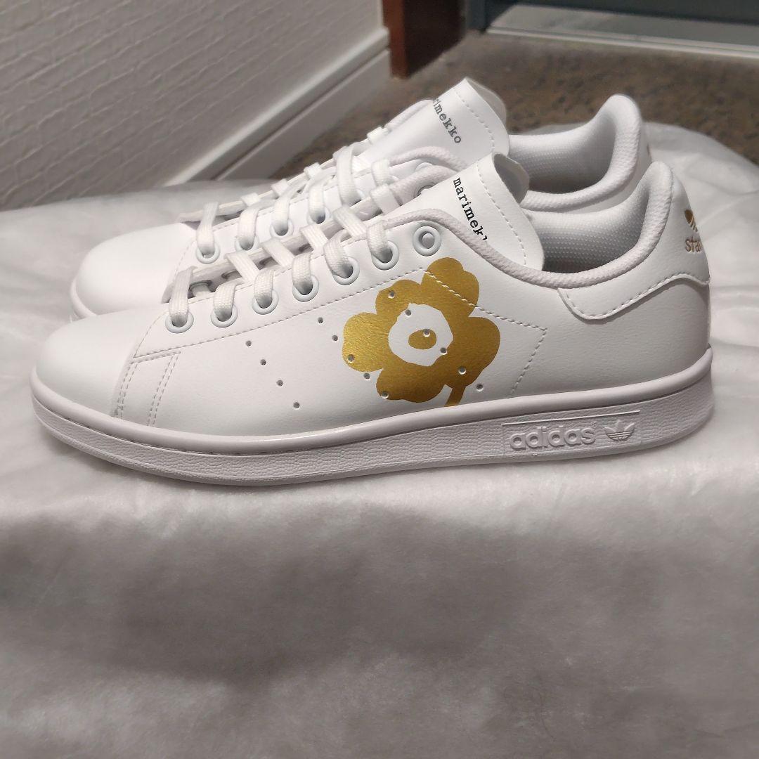 【極美品】adidas stansmith × マリメッコ ウニッコ 人気モデル