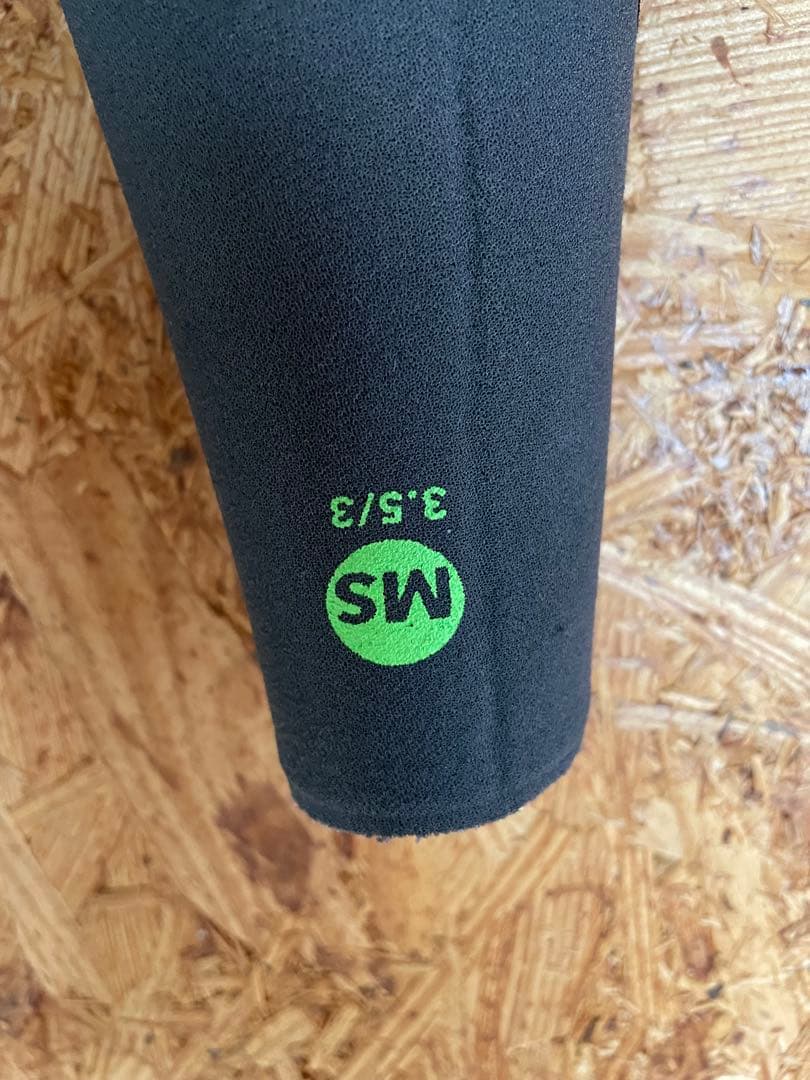 patagonia メンズMS・R2 ・フロントジップ・フルスーツ