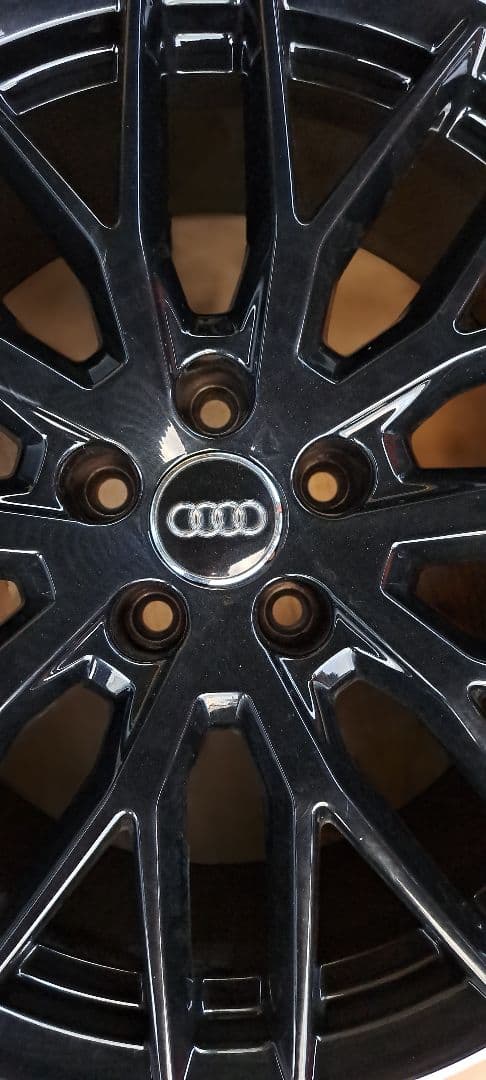 t.m様Audi純正ホイール 18インチホイール5H112 ET+40