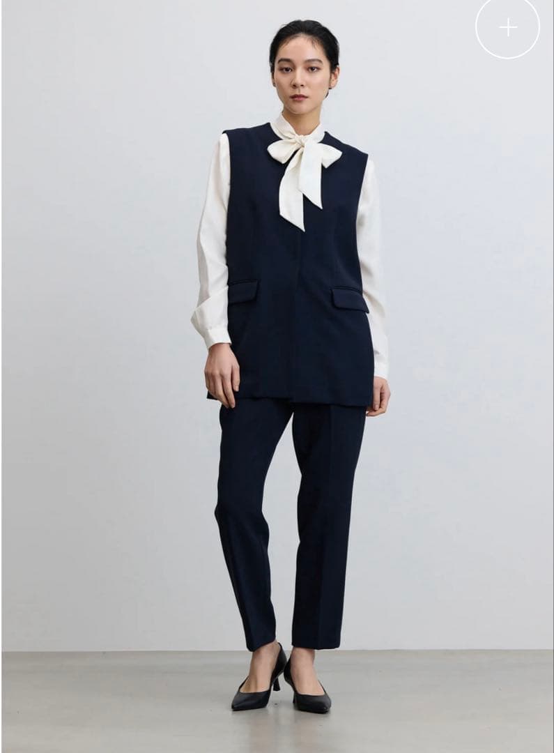 SOEJU ジレ&シルクブラウス