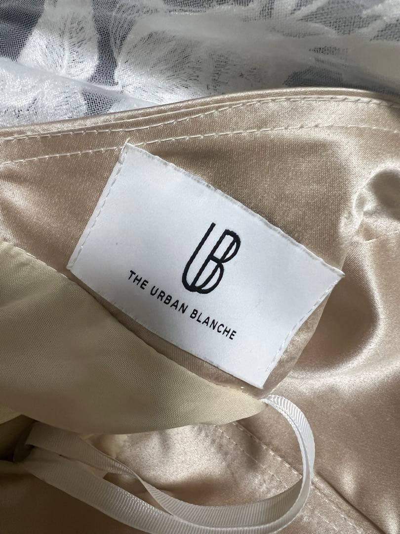 値下げ中！【アーバンブランシュ】ウェディングドレスWD22