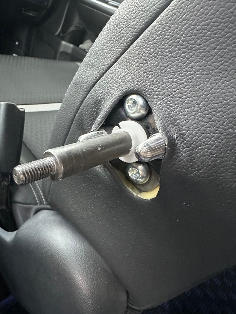 ステップワゴンRPに。N-WGLアームレスト