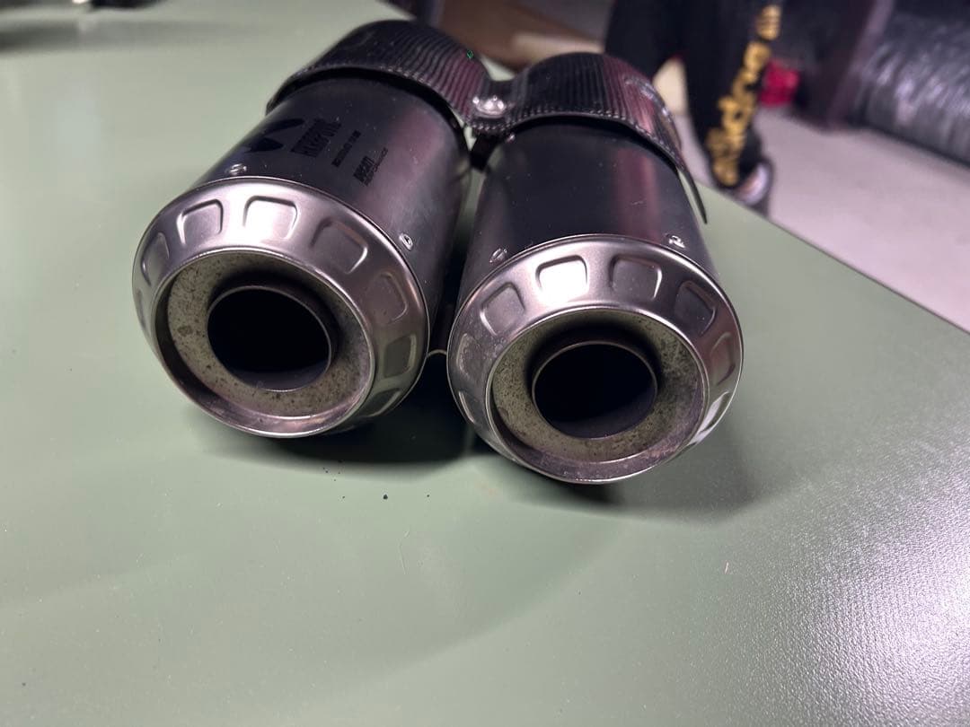 Ducati アクラポヴィッチ　スーパースポーツ939/950 マフラー