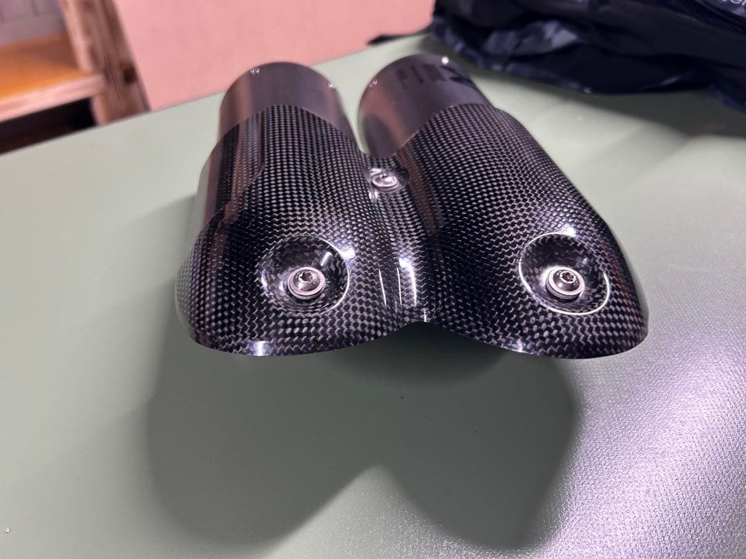 Ducati アクラポヴィッチ　スーパースポーツ939/950 マフラー