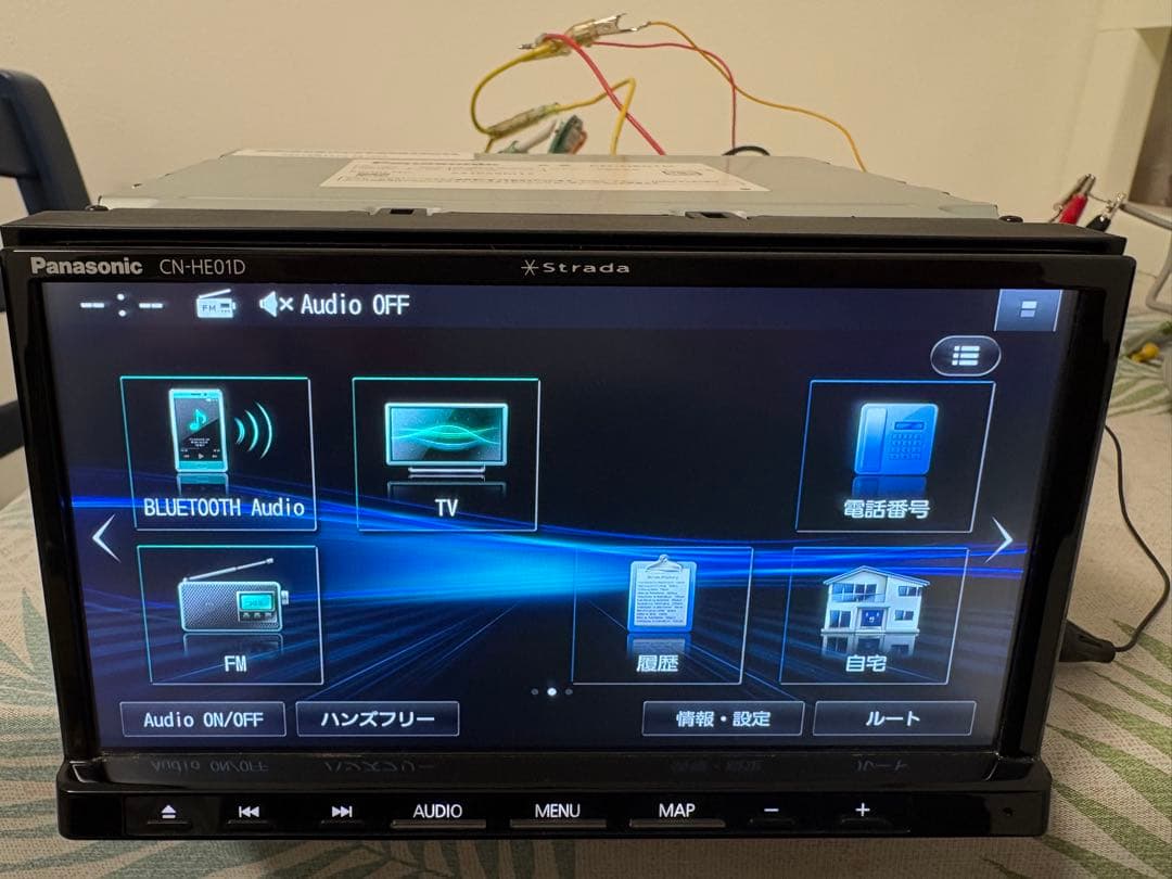 ★ストラーダPanasonicカーナビCN-HE01D ★地図データ2021年