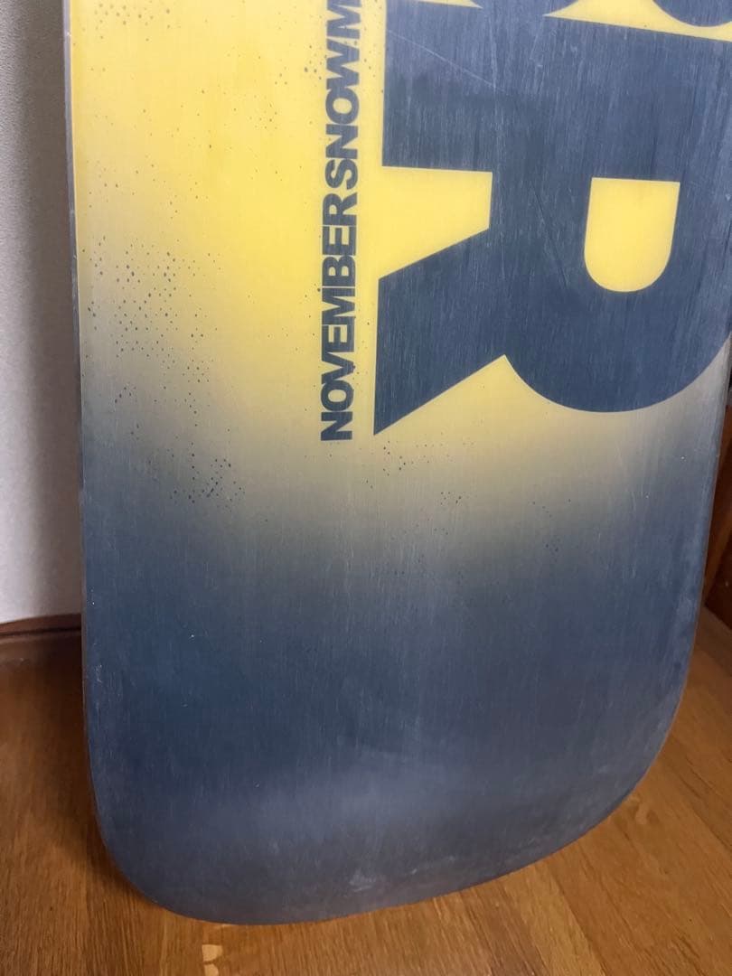 NOVEMBER ARTISTE 154cm 17-18スノーボード