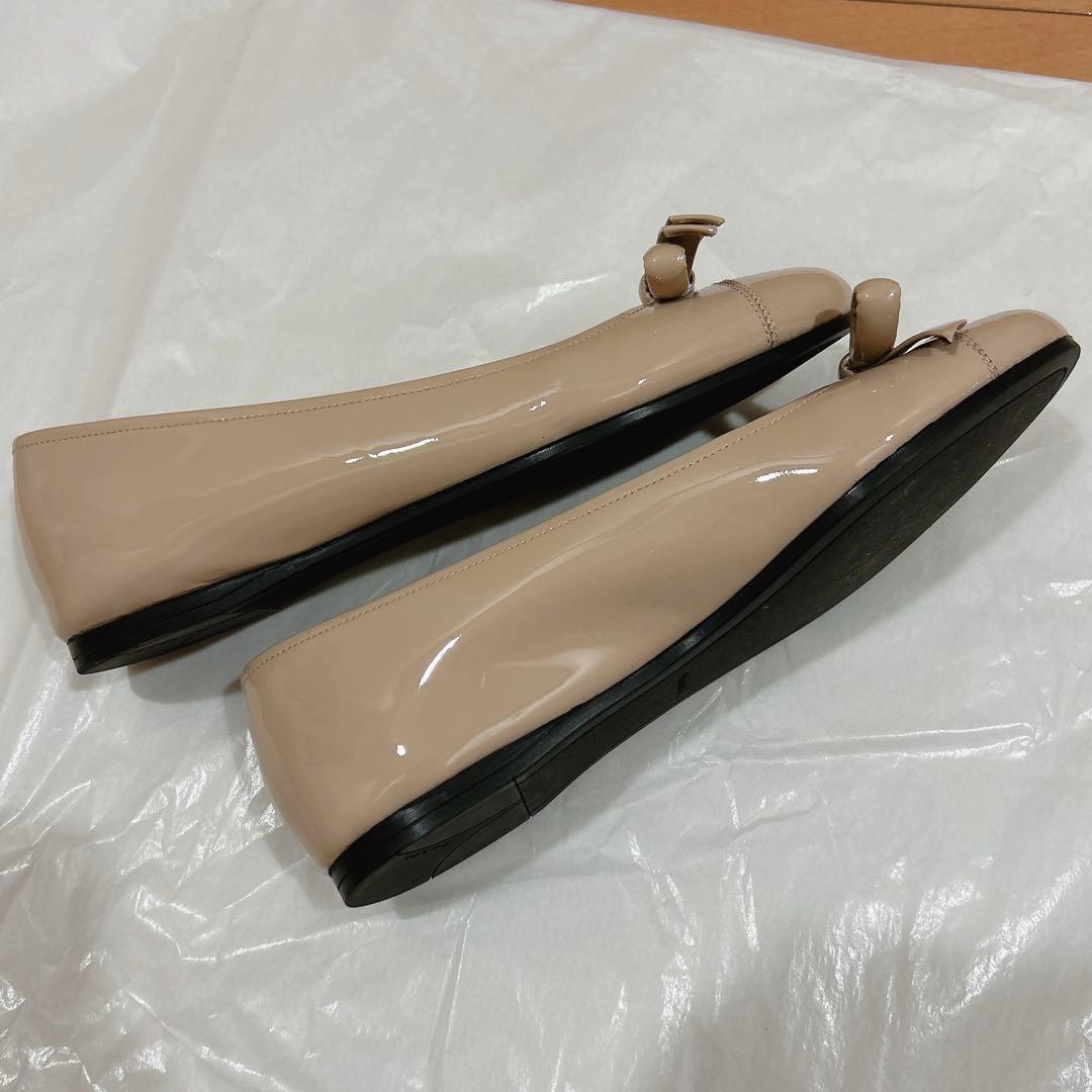 PRADA リボン付き ベージュ バレエシューズ