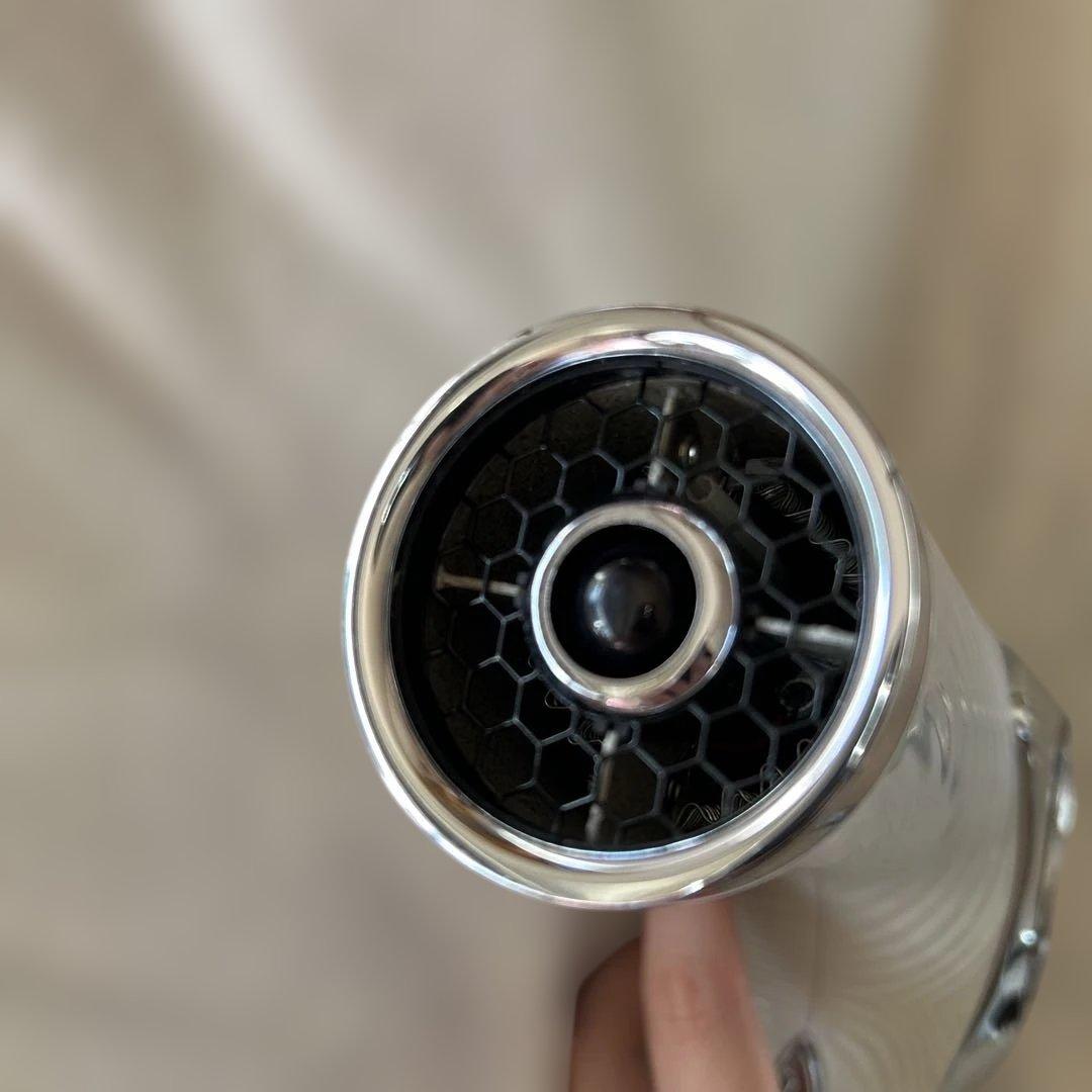 MTG ReFa BEAUTECH DRYER PROのホワイトモデル