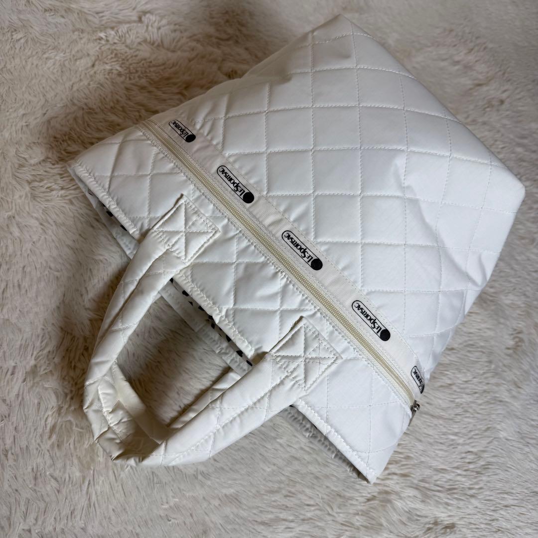 LeSportsac 50周年記念 神崎惠コラボ トートバッグ メレンゲホワイト