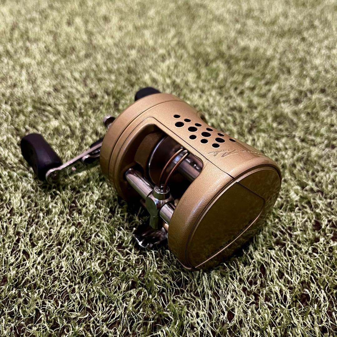 Abu 5600 PRO TANABE SUPER 新品同様!