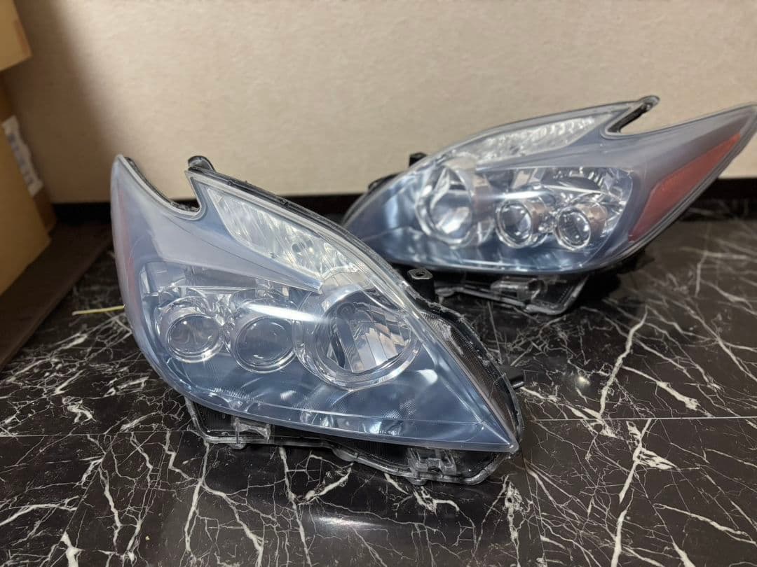 【即納】30プリウス　前期LEDエディション　US仕様　加工ヘッドライト