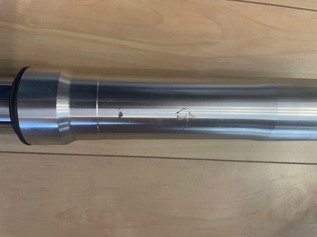 ドゥカティ 右フロントサスペンションフォーク