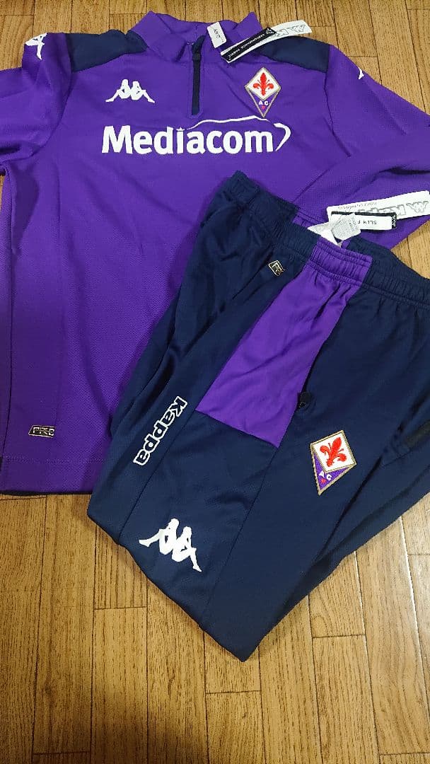 新品kappaフィオレンティーナトレーニングジャケットパンツセット
