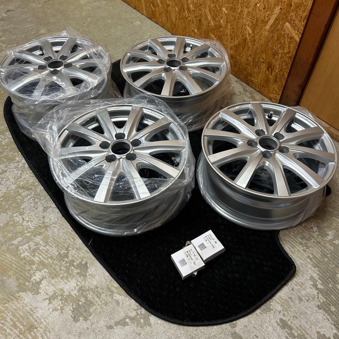 ◉新品未使用　送料込み　アルミホイール　15インチ 4枚セット！